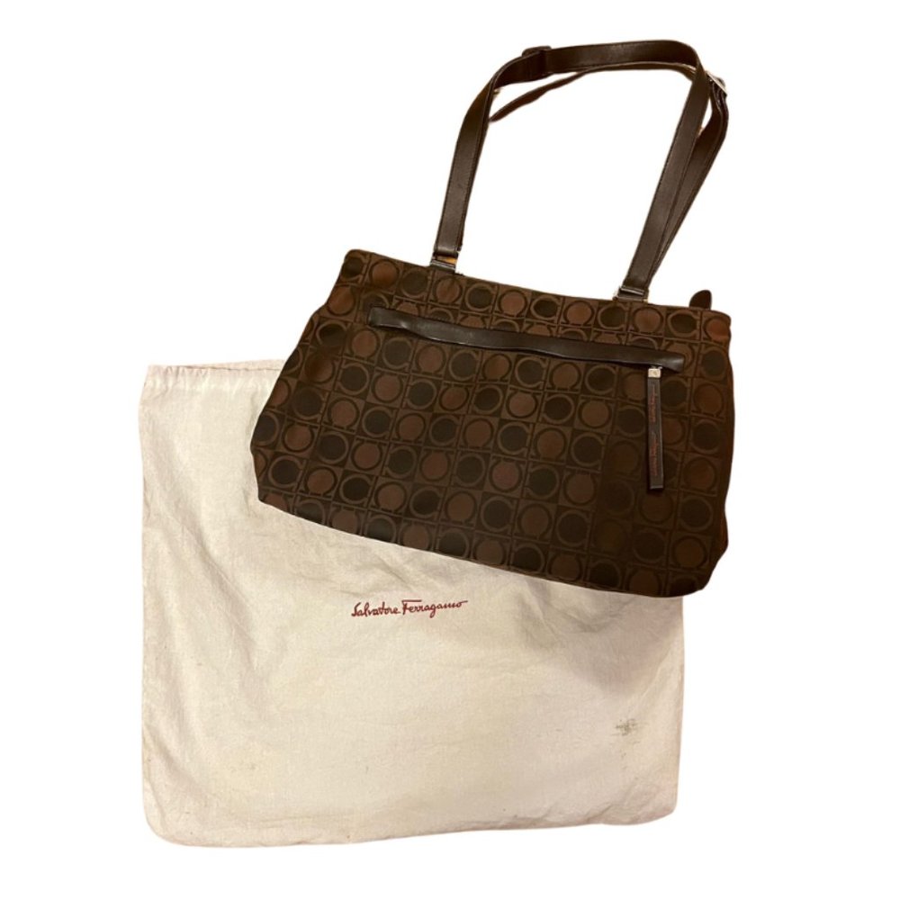 SALVATORE FERRAGAMO Vintage Gancini Shoulder Bag with Dust Bag